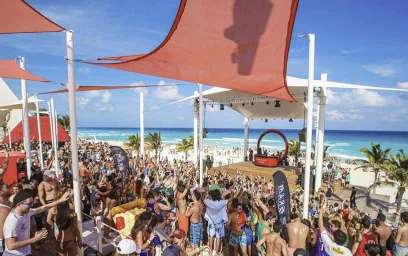 Grand Oasis Cancun Party Resort - Four Season Travel